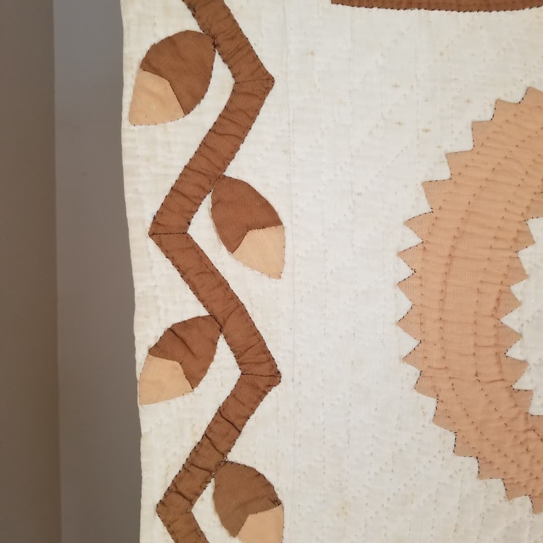 Ochre and Cheddar Applique Quit