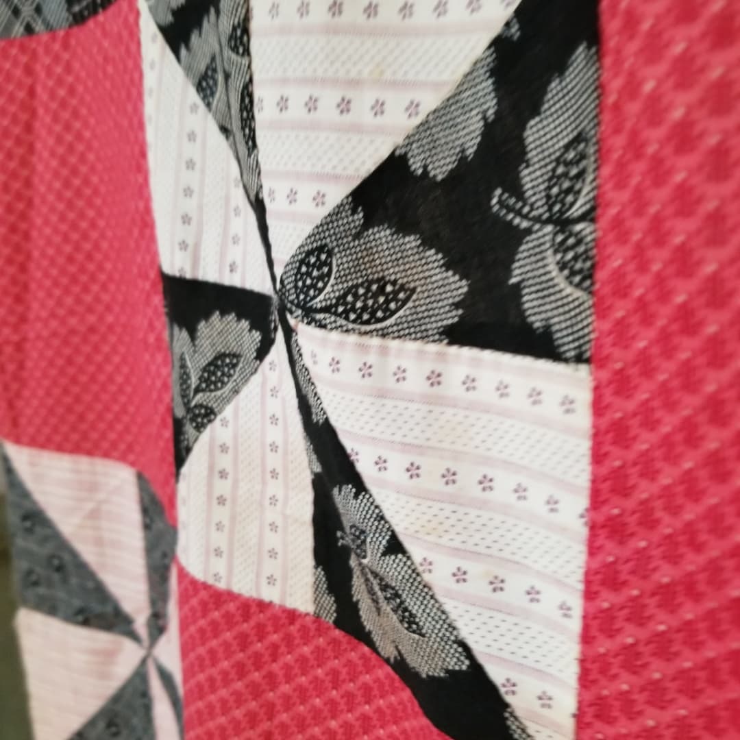Pinwheel Quit TOP