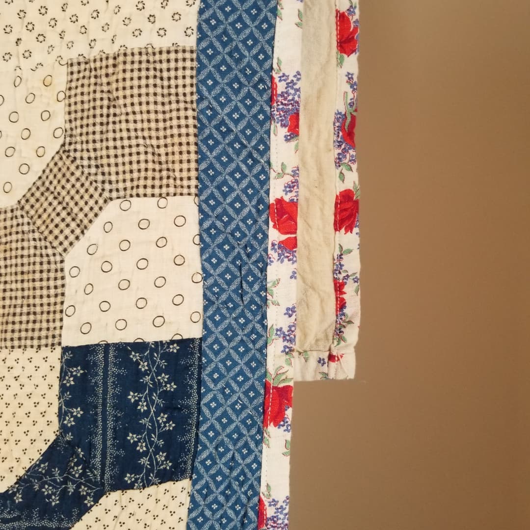 Early 1900s Bow Tie Quilt