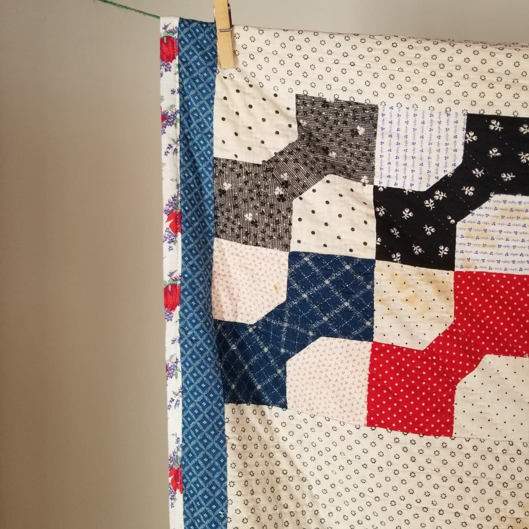 Early 1900s Bow Tie Quilt