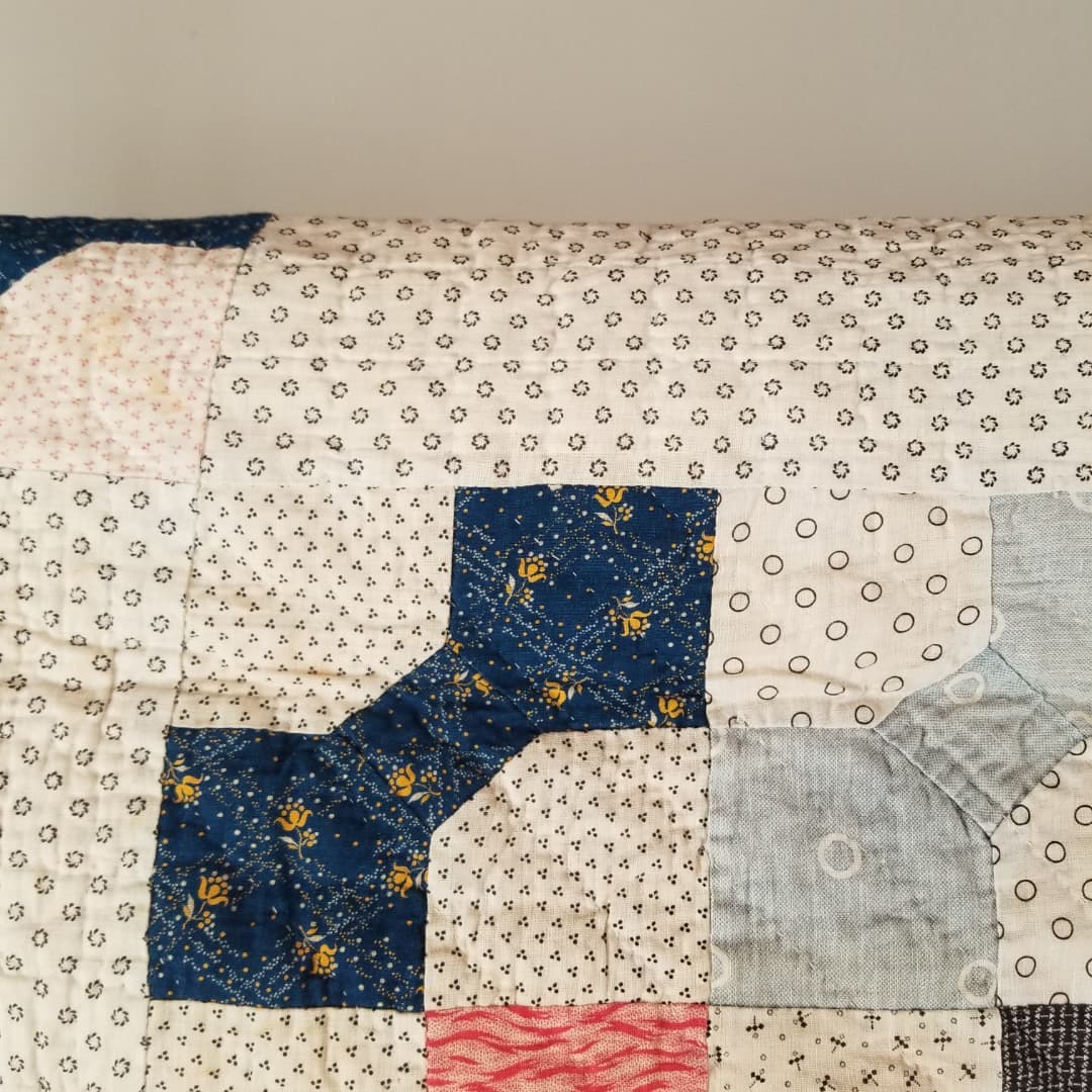 Early 1900s Bow Tie Quilt