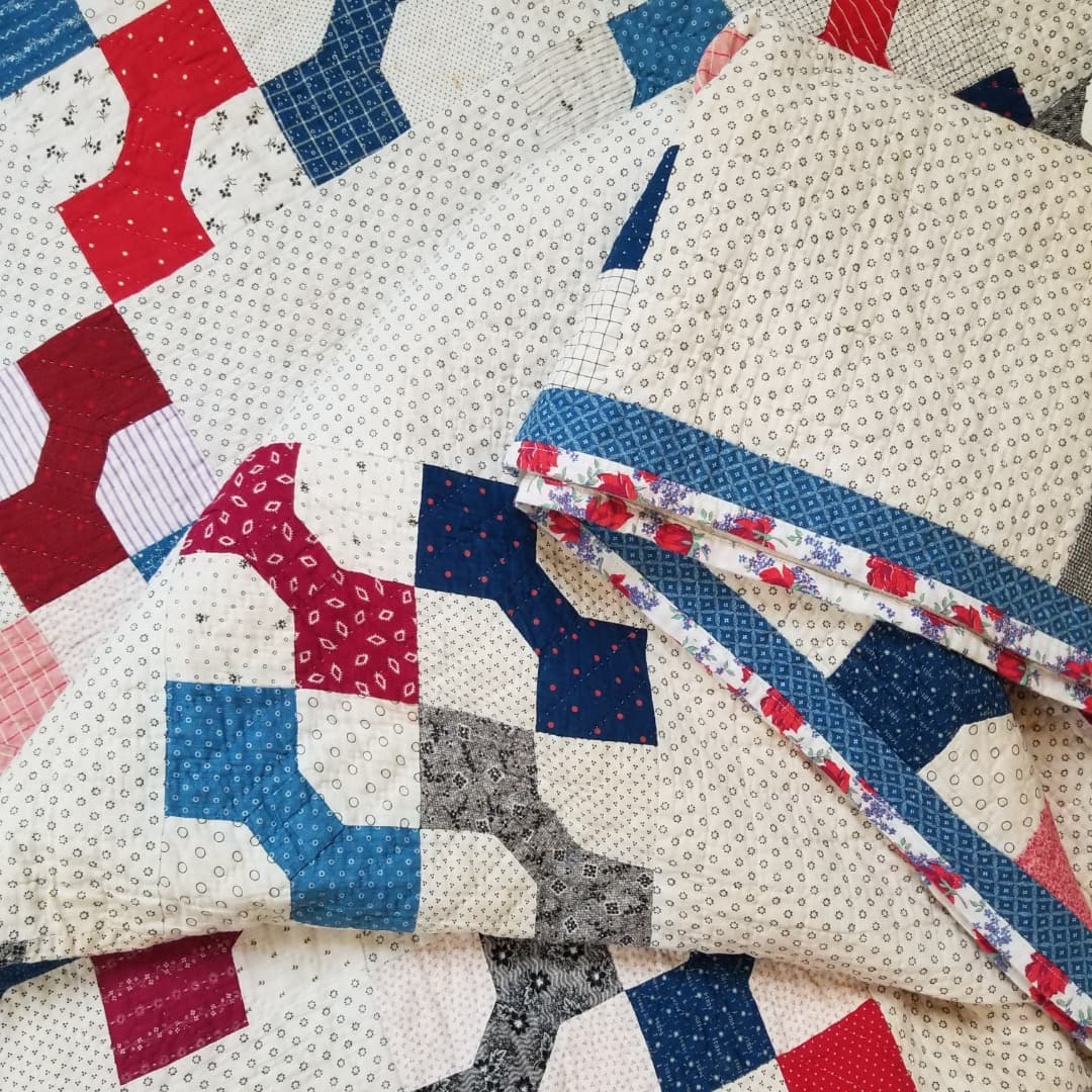 Early 1900s Bow Tie Quilt