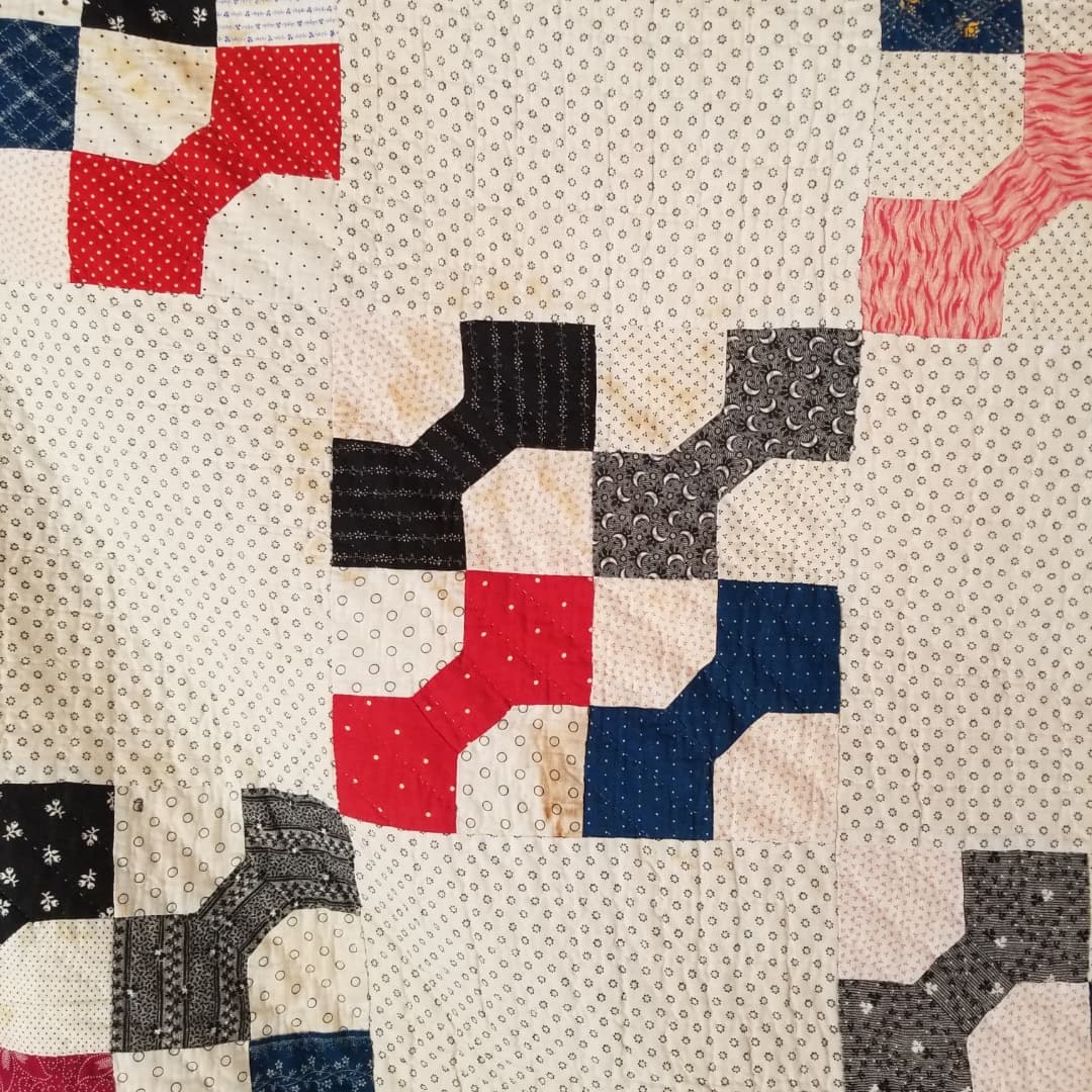 Early 1900s Bow Tie Quilt