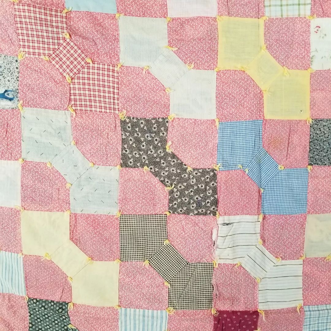 Hand Tied Bow Tie Quilt