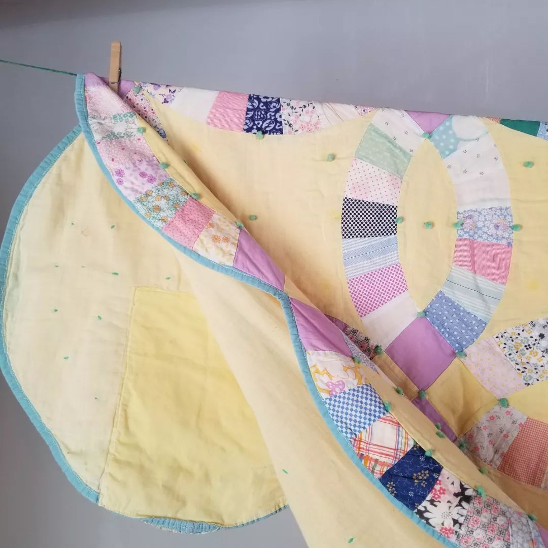 Buttercup Wedding Ring Quilt
