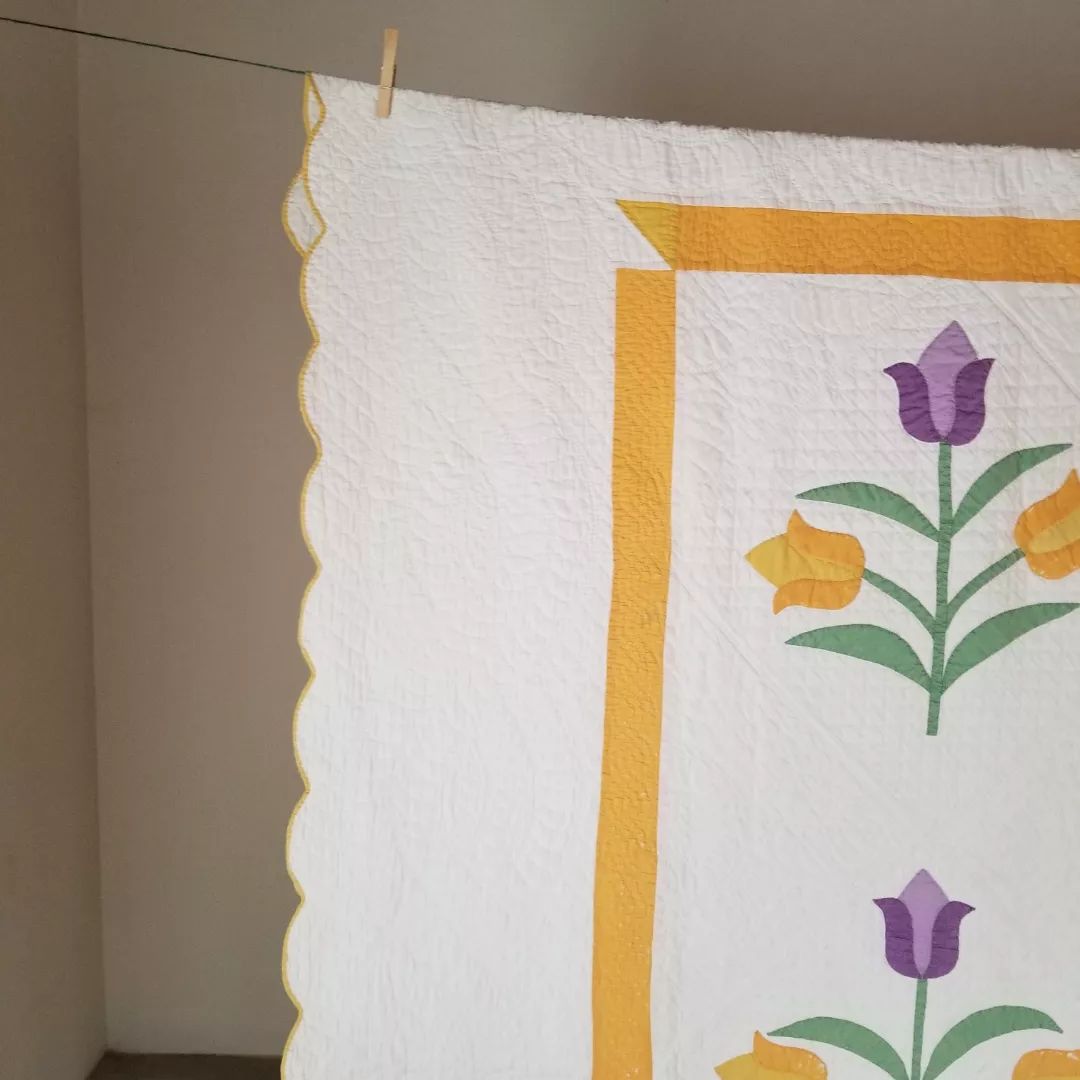 Set of 2 1931 Tulip Quilts