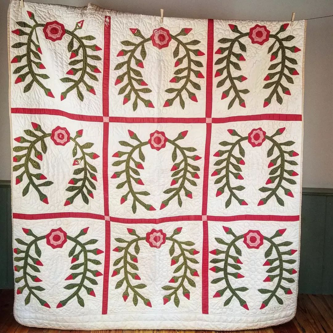 Rose Applique Quilt 2