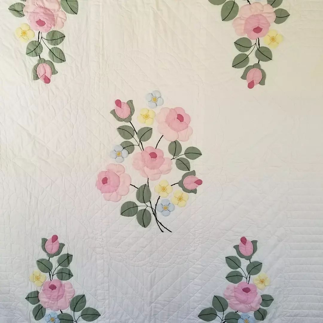 Rose Applique Quilt 6