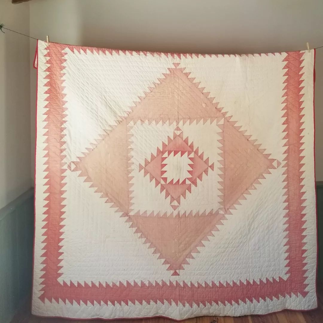 Red and White, Faded Sawtooth Quilt