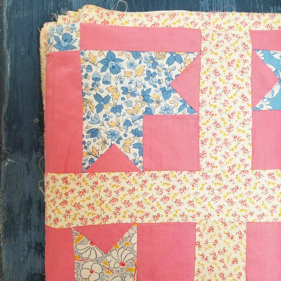 1930's Goose Tracks Quit TOP