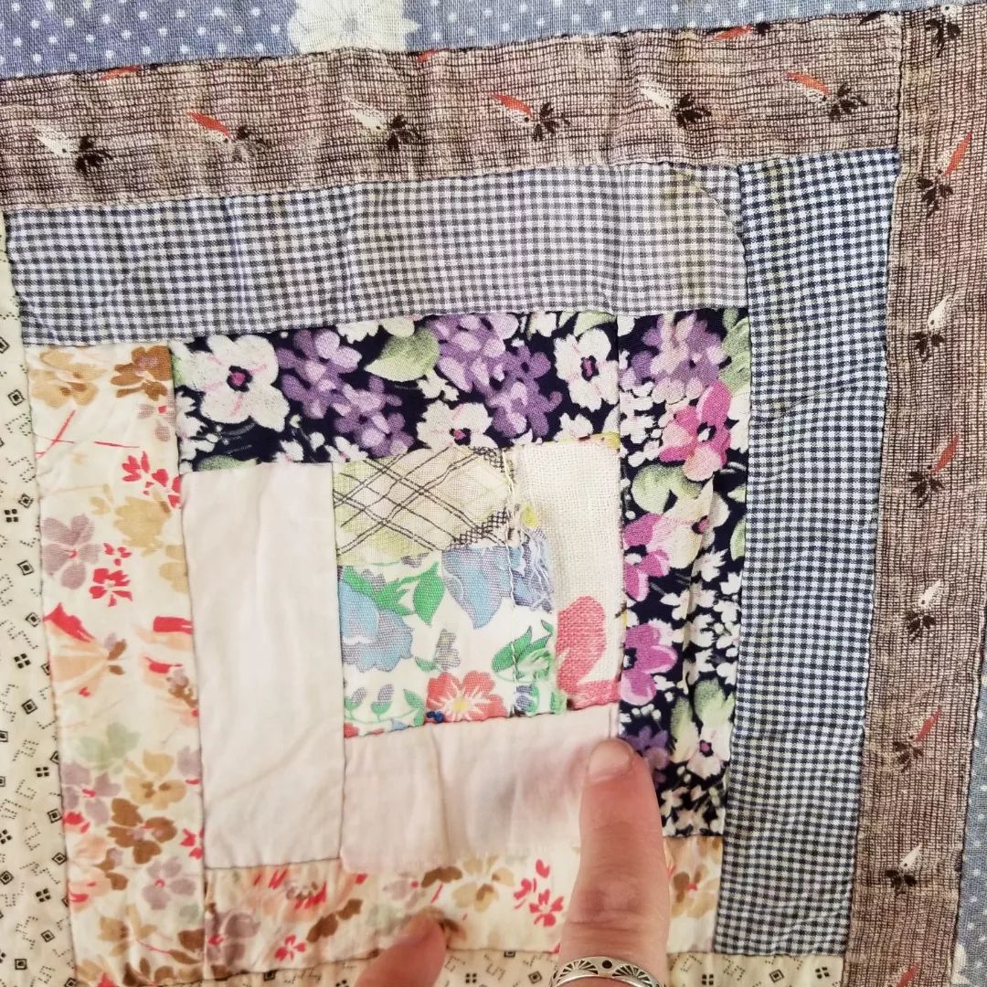 Log Cabin Quilt 5