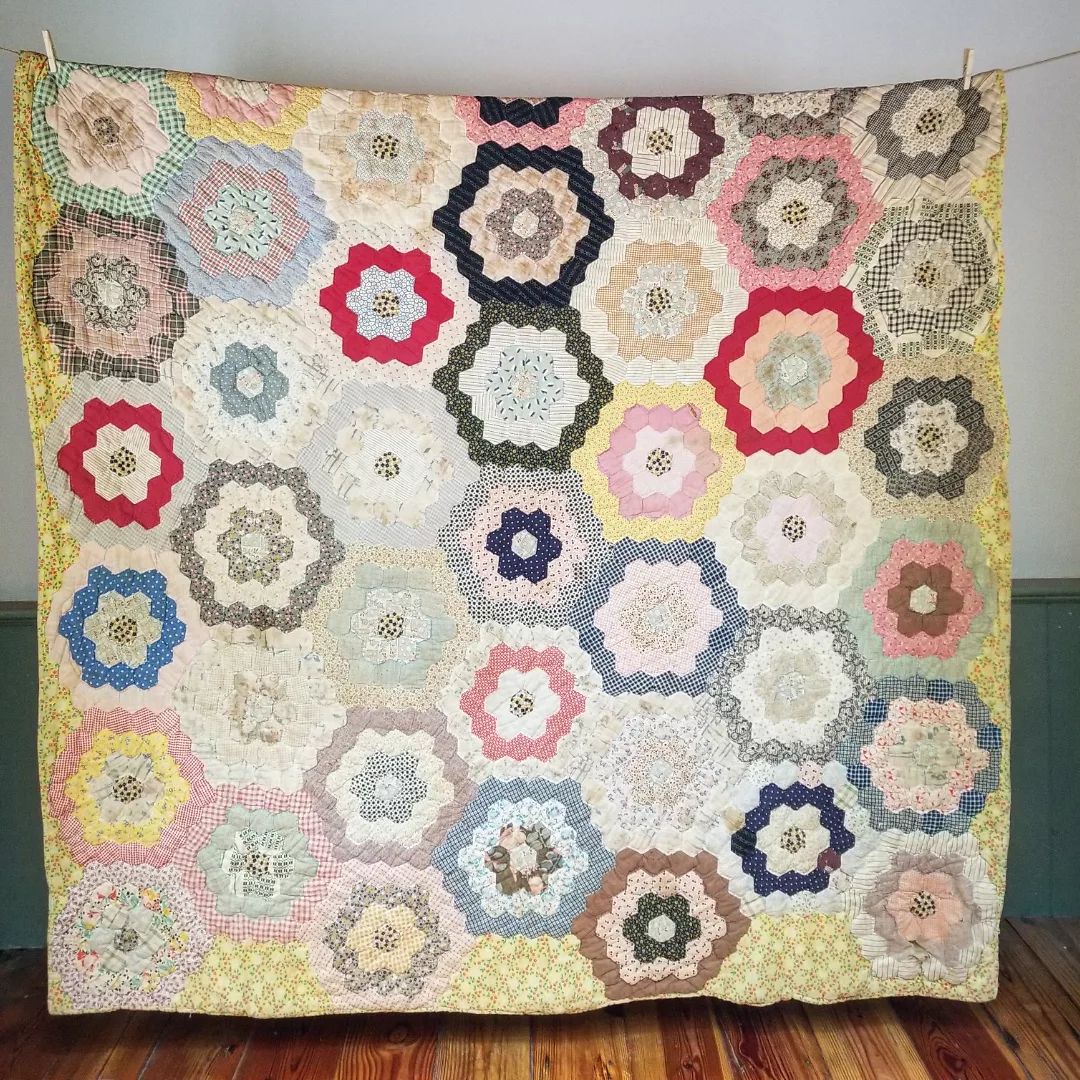 Gingham Grandmother's Garden Quilt