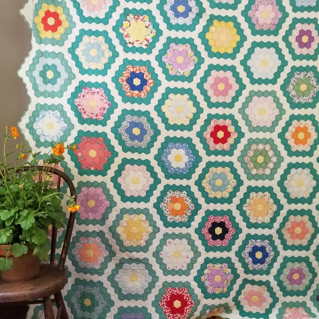 Green Grandmother's Garden Quilt