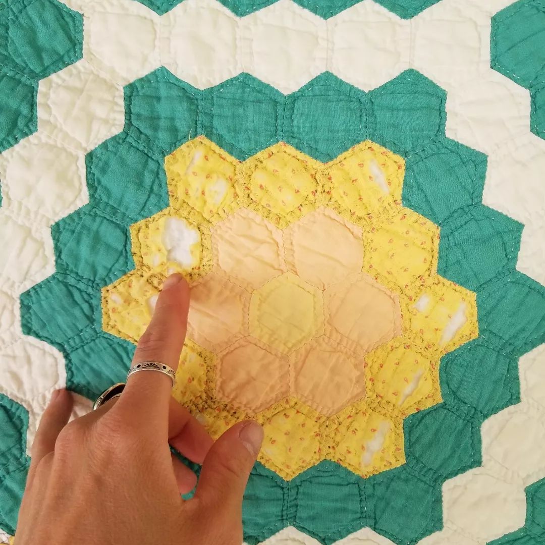 Green Grandmother's Garden Quilt