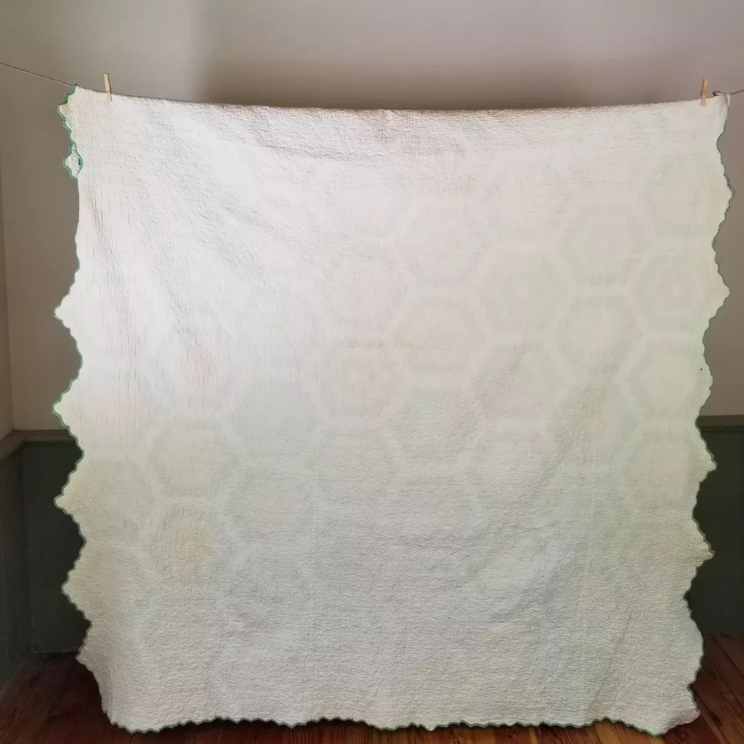 Green Grandmother's Garden Quilt