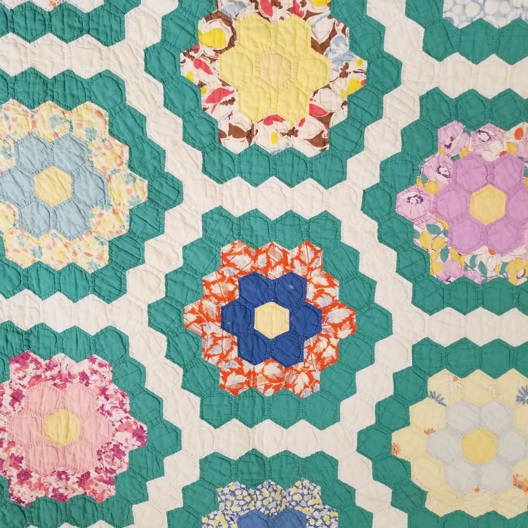 Green Grandmother's Garden Quilt