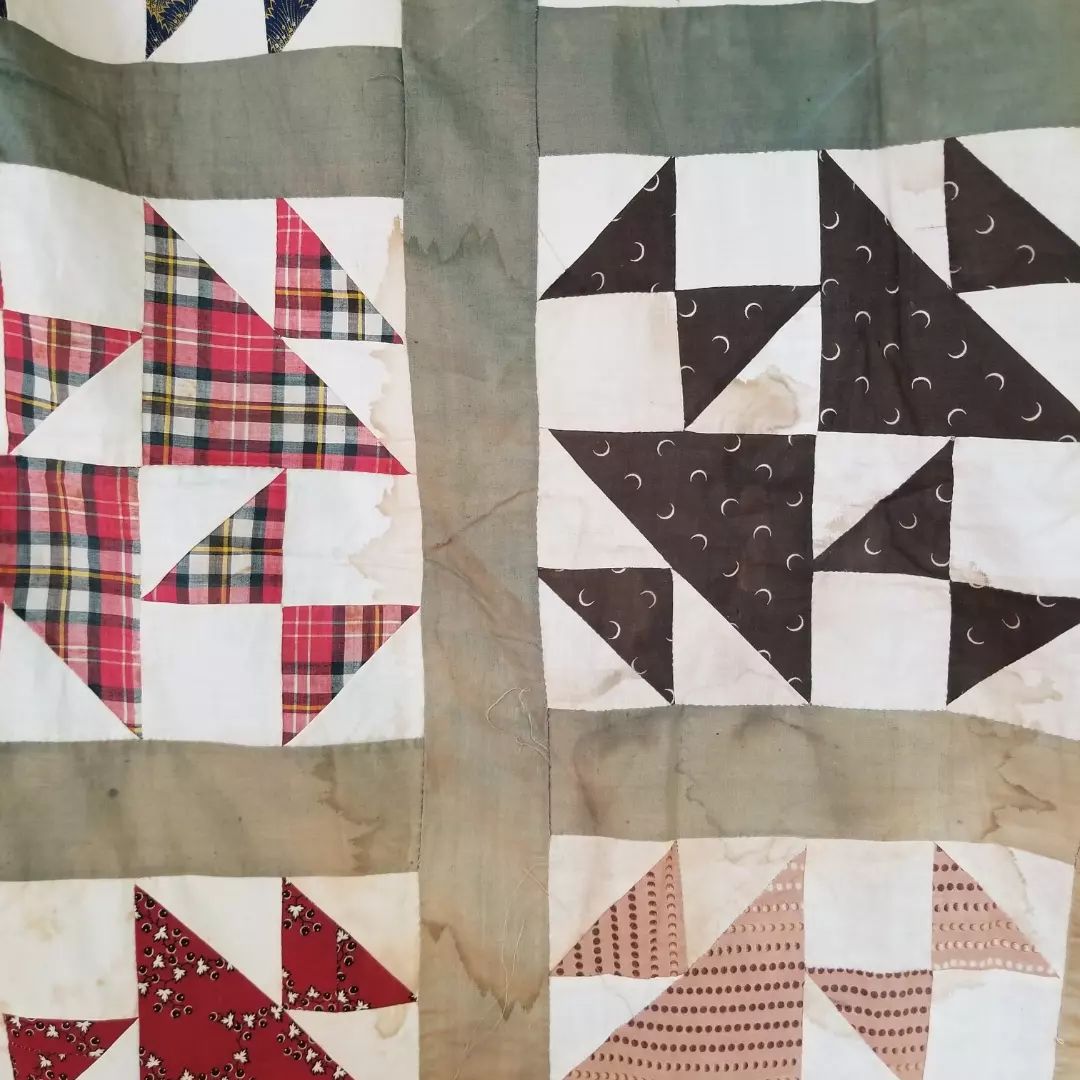 Faded Green Double X Quilt TOP