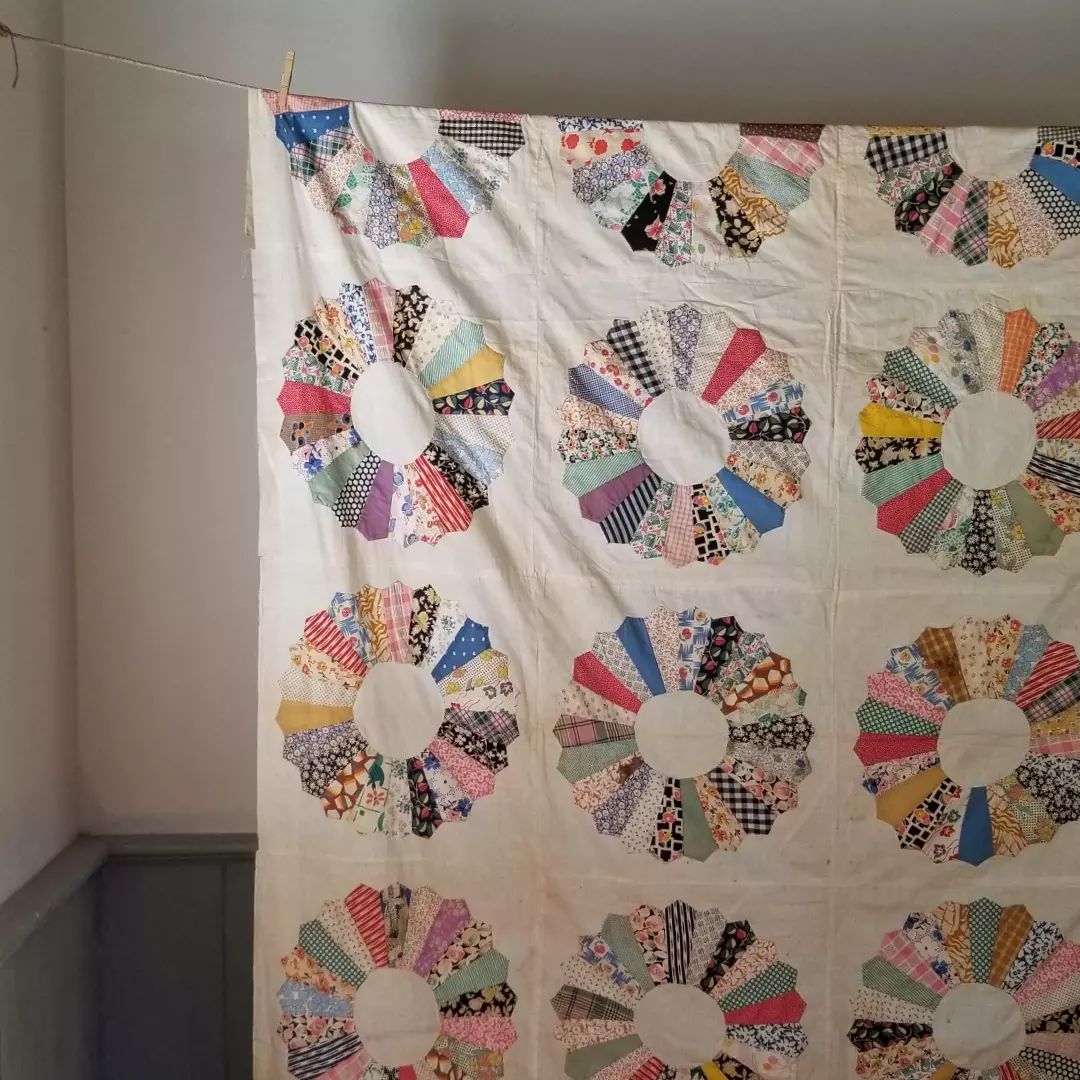 Friendship Flower Quilt Top , Ca 1930