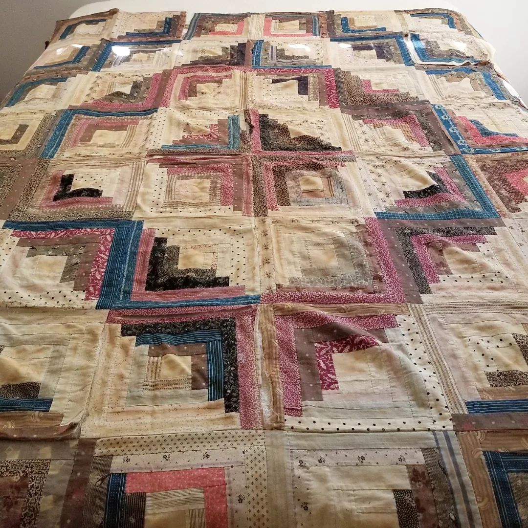 Log Cabin Quilt Top