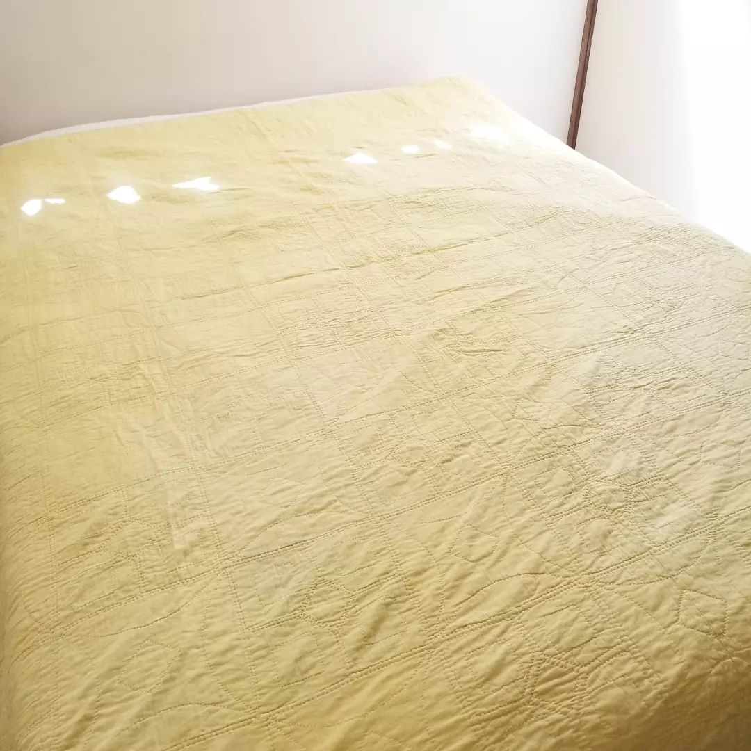 Sunny Yellow, Bowtie Quilt