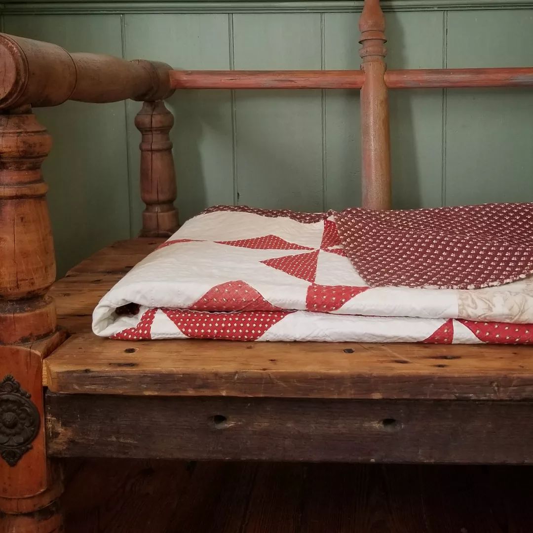 Red and Cream Pinwheel Quilt