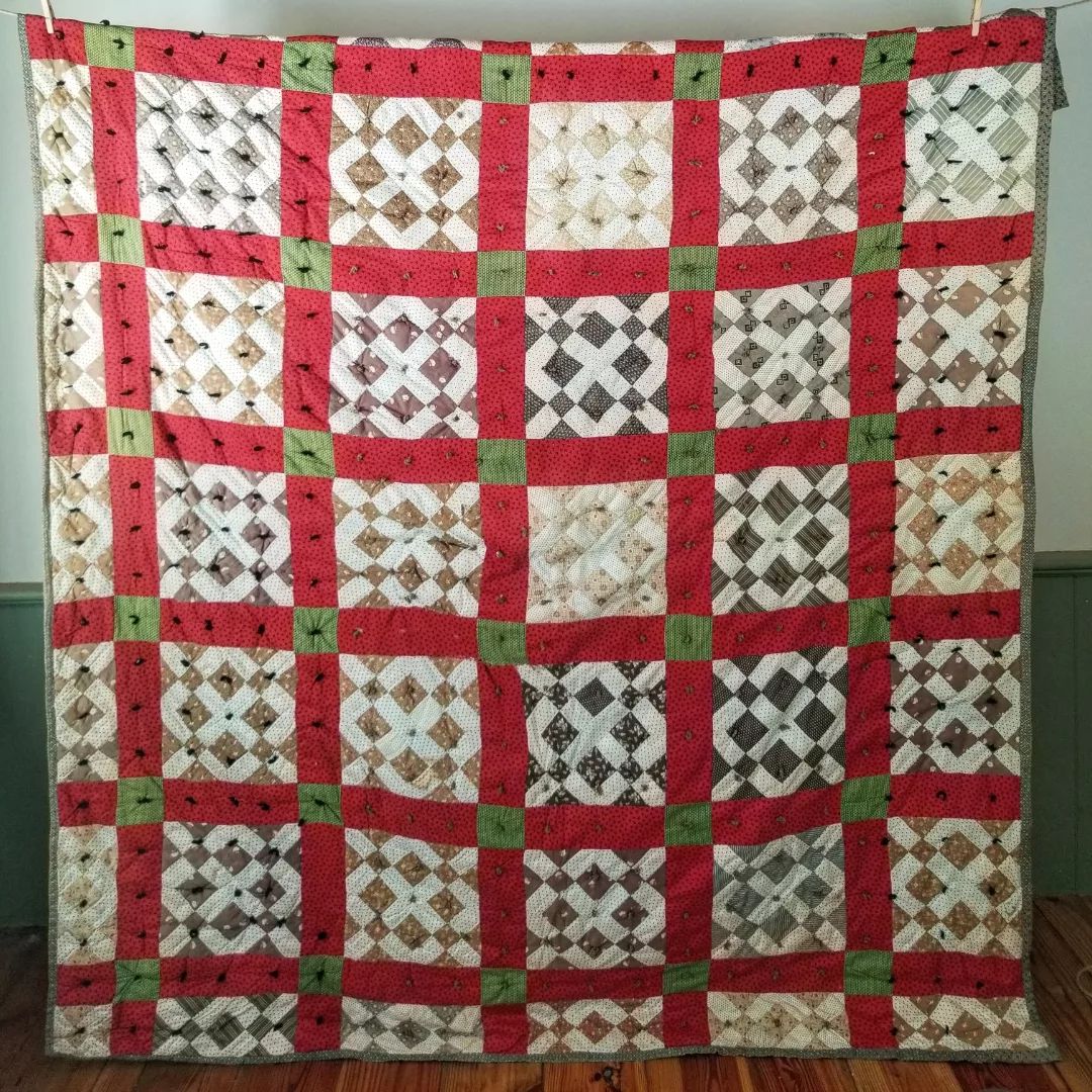 Red & Green Sashed Quilt