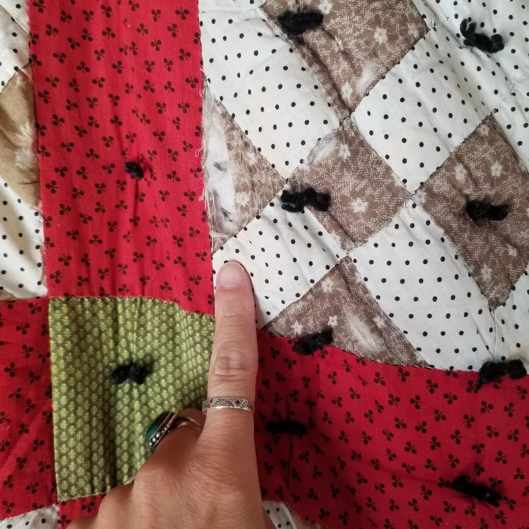 Red & Green Sashed Quilt