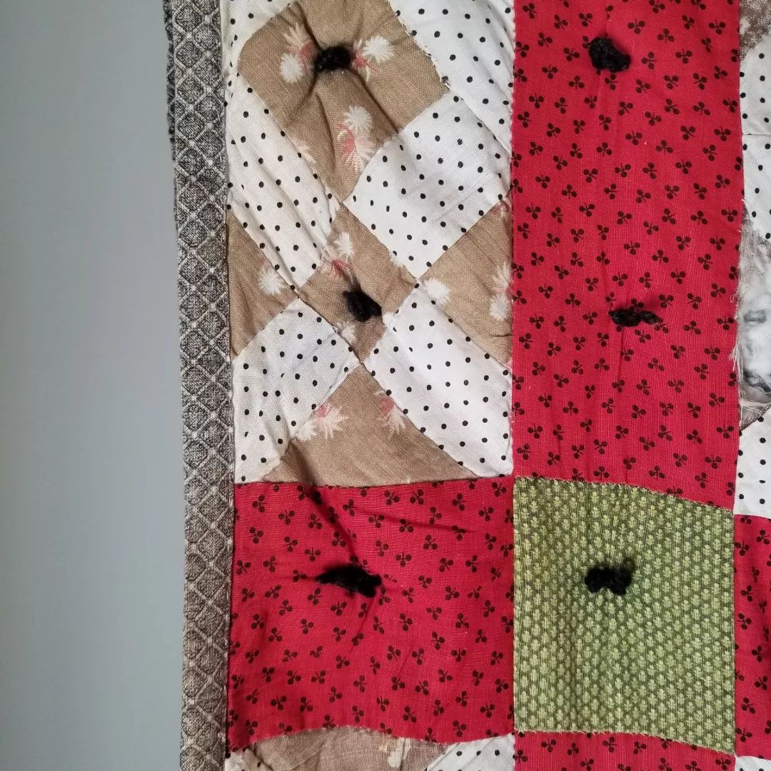 Red & Green Sashed Quilt