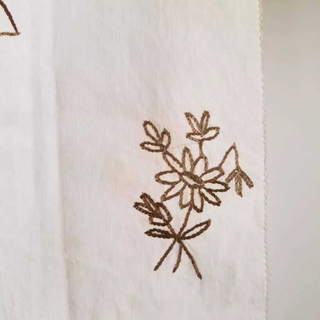 Embroidered Loose Block