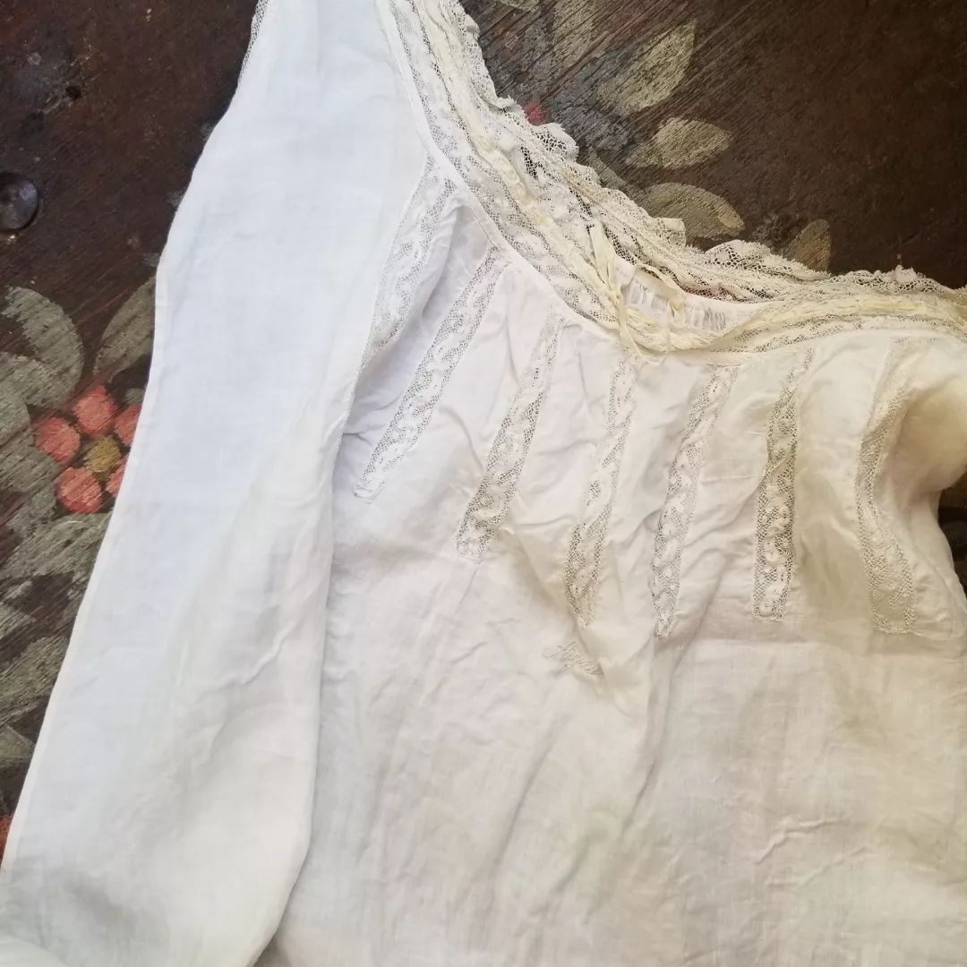 Agnes Antique Night Dress