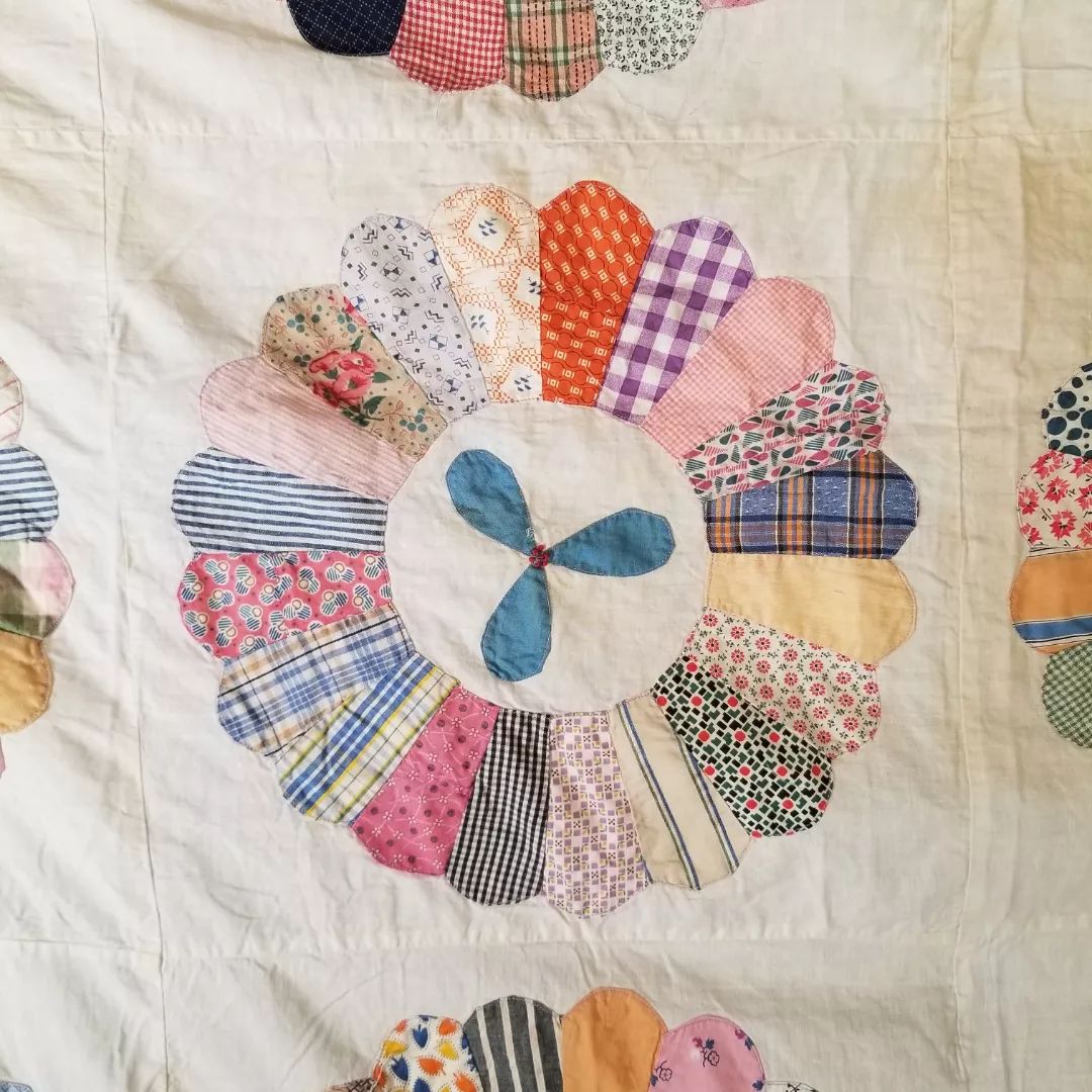 Friendship Flower Quilt Top