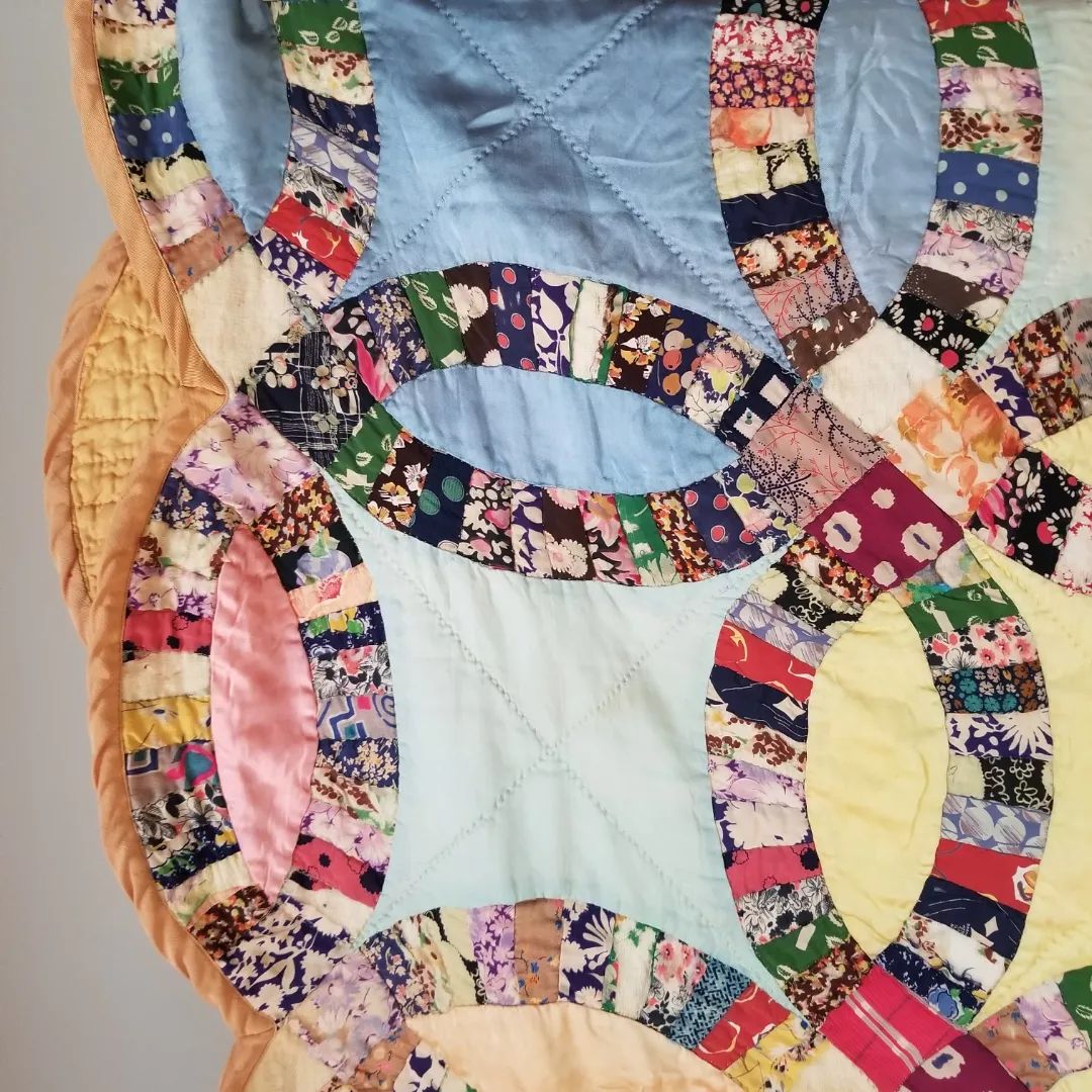 Satin Wedding Rings Quilt