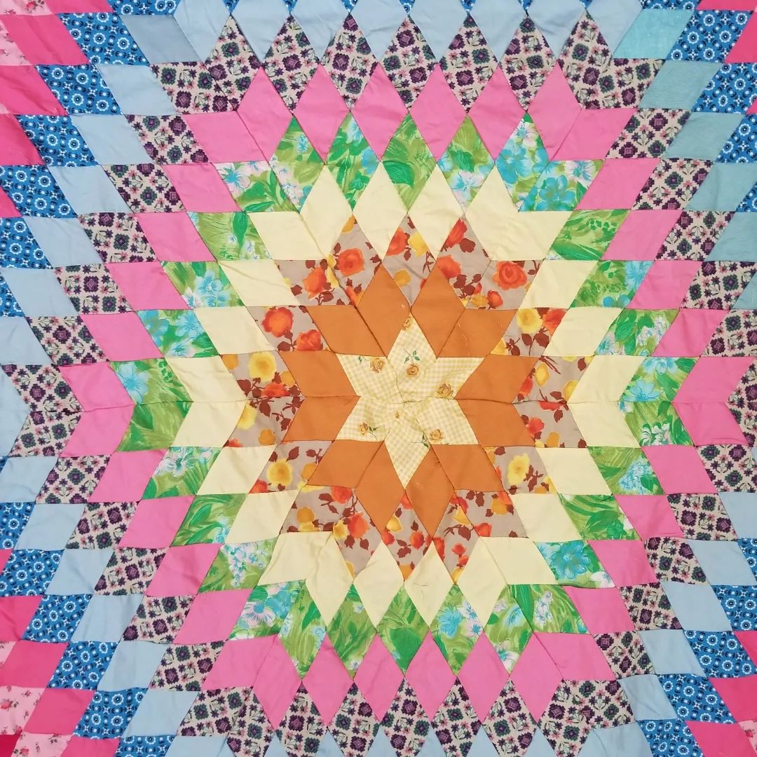 Lone Star Quilt Block Center