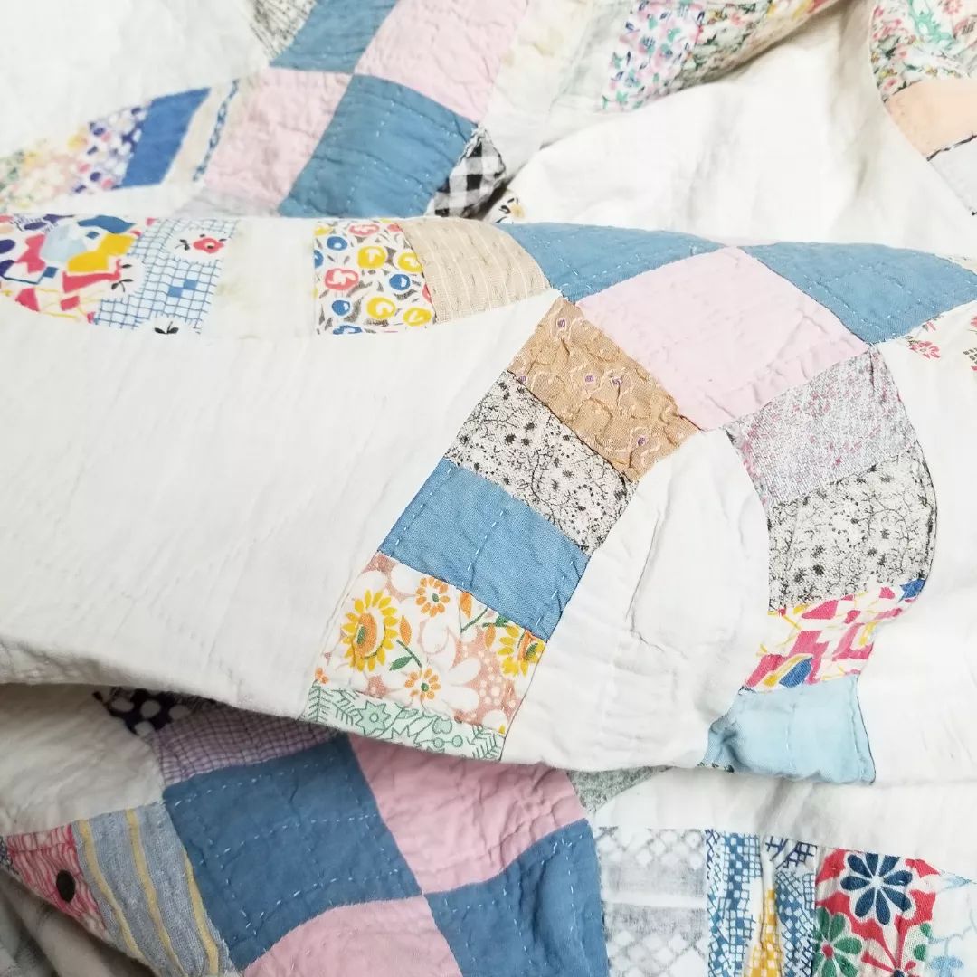 Double Wedding Ring Quilt