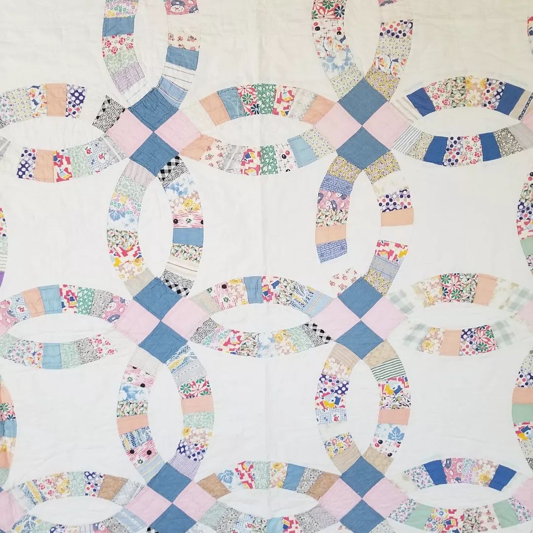 Double Wedding Ring Quilt
