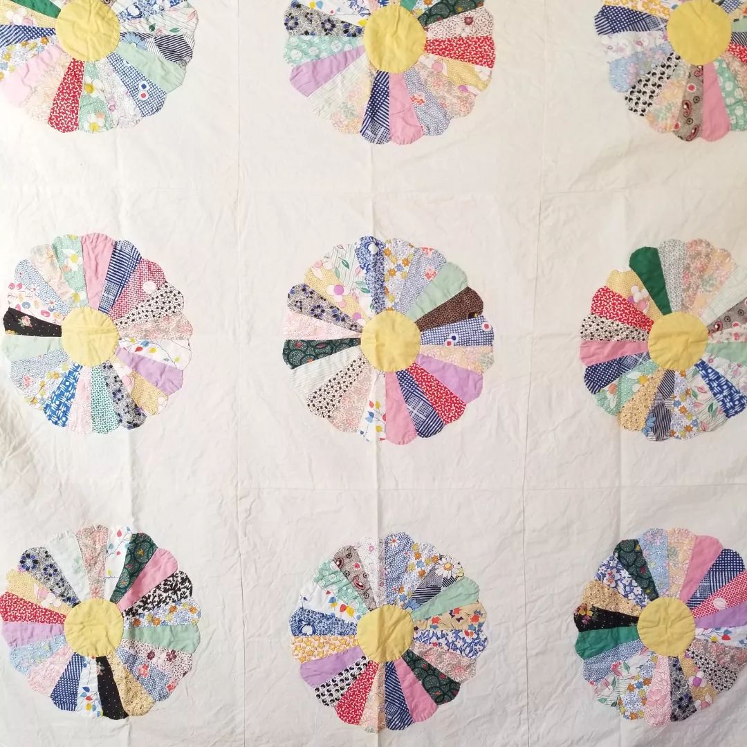 Dresden Plate Quilt Top 3