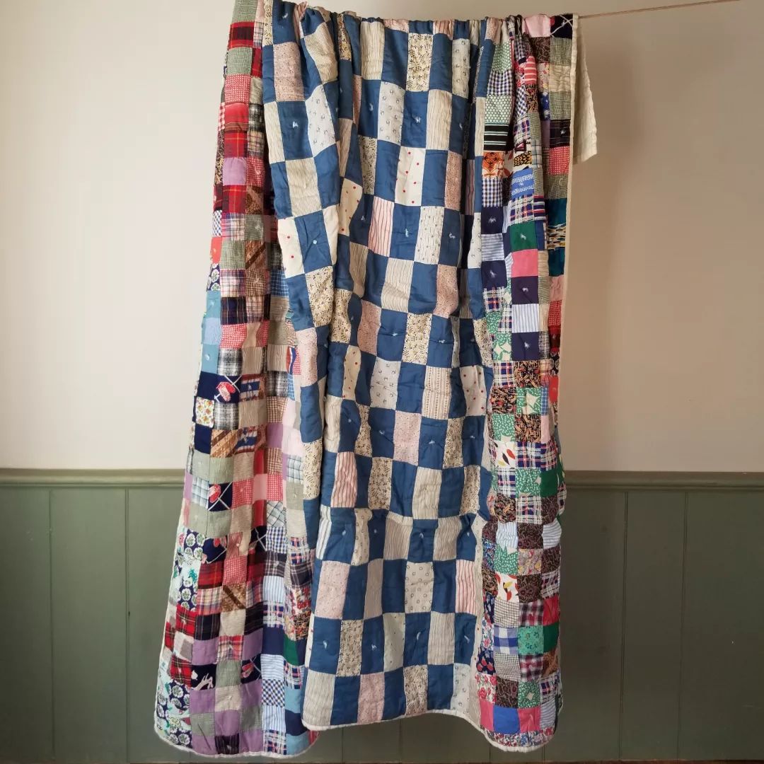 Brick Hand Tied Quilt