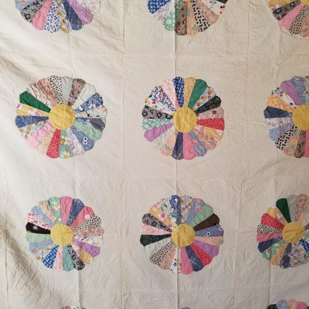 Dresden Plate Quilt Top 3