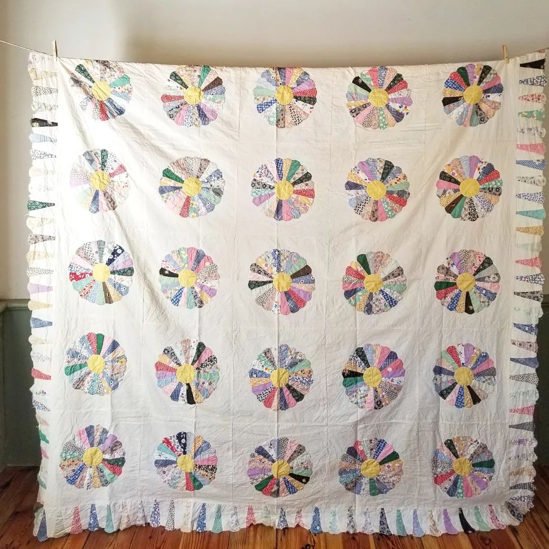 Dresden Plate Quilt Top 3