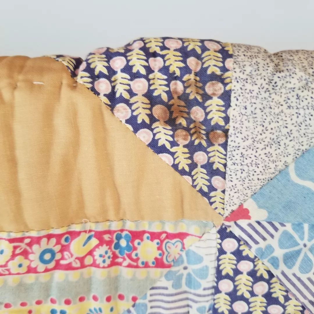 Half Triangle Feed Sack Quilt