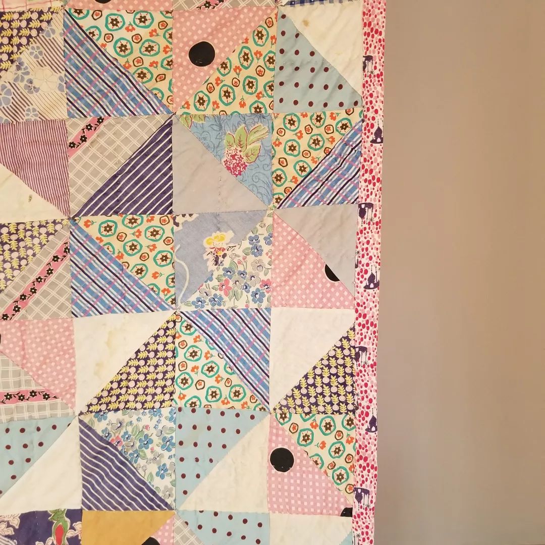 Half Triangle Feed Sack Quilt
