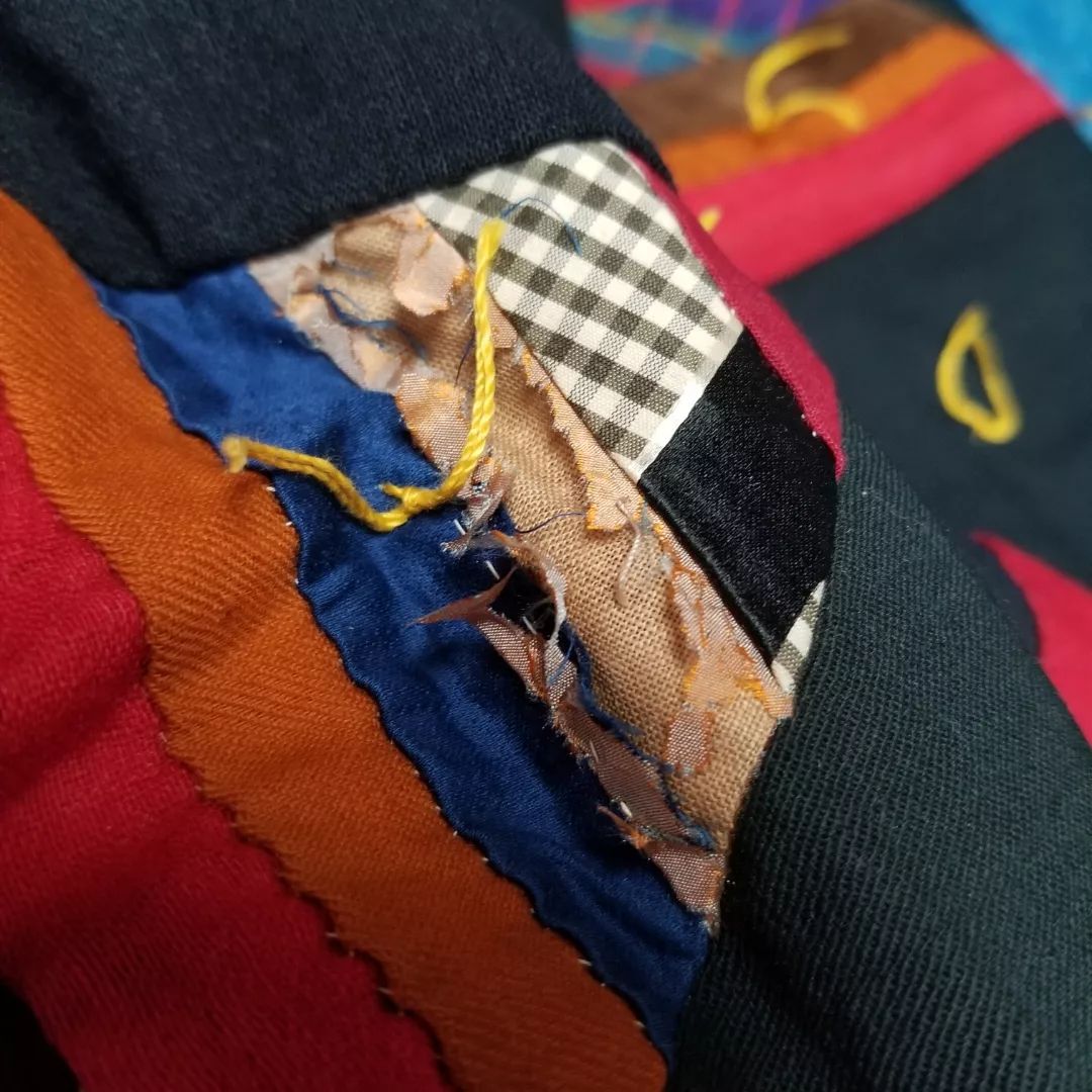 Hand Tied Triangle Quilt