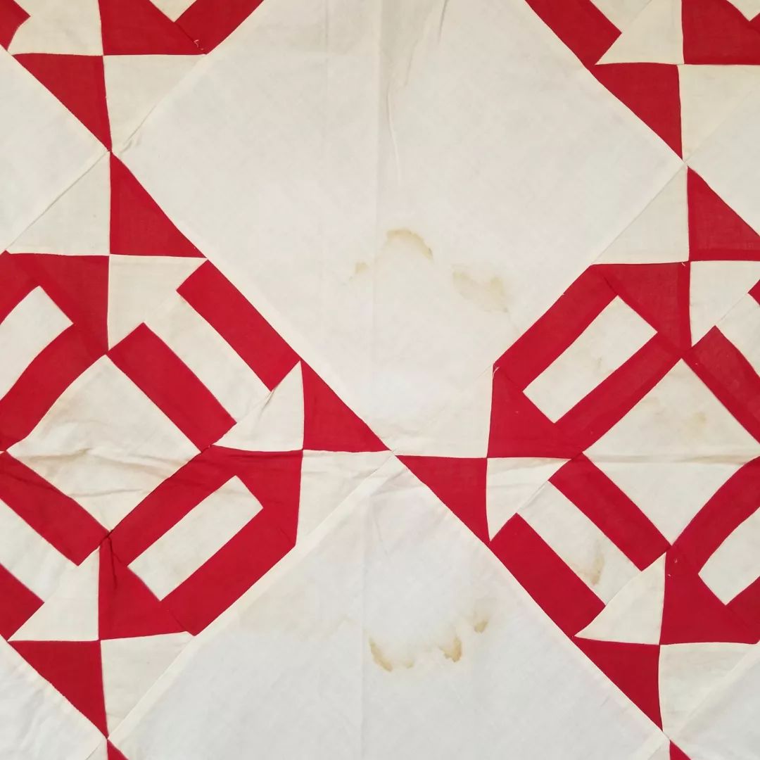 Red & White Arrow Quilt Top