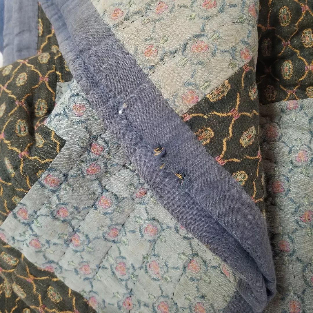 Jacquard Quilt