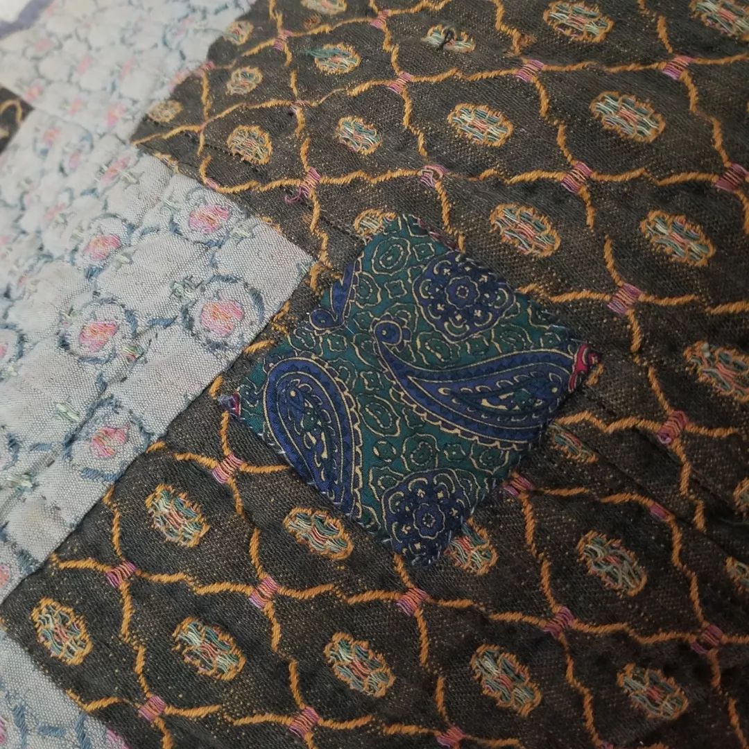 Jacquard Quilt