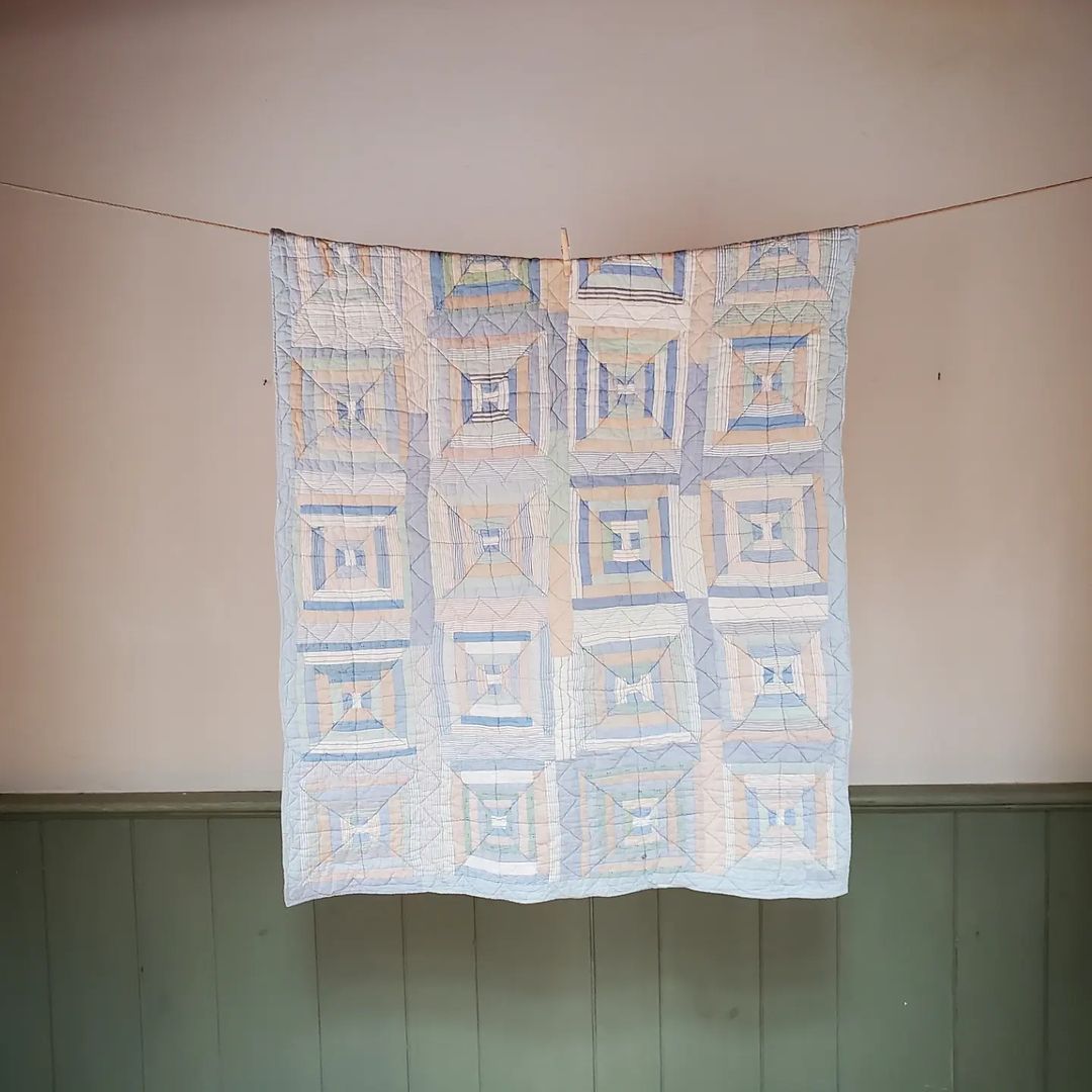 Log Cabin Crib Quilt