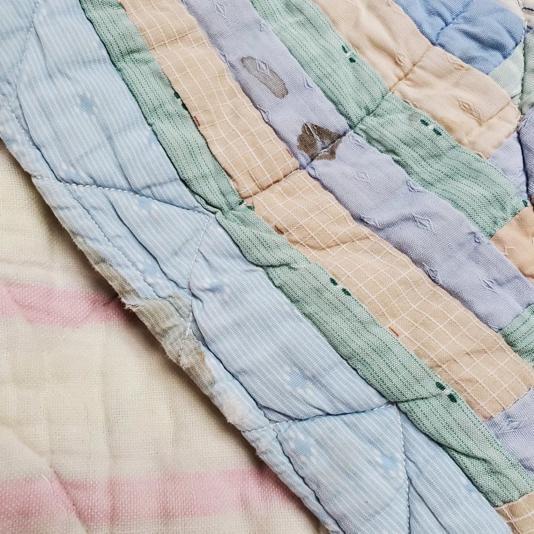 Log Cabin Crib Quilt