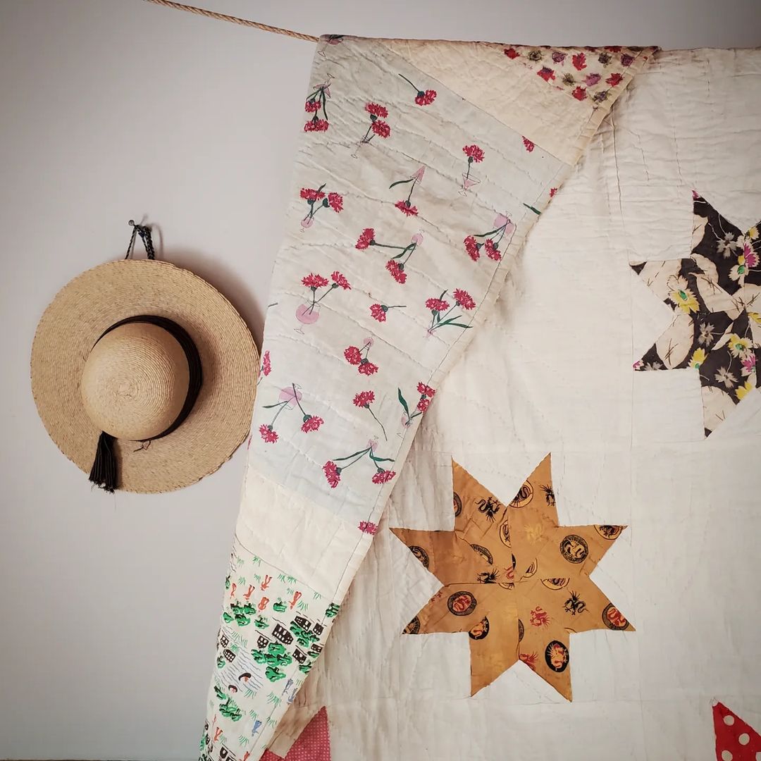 8 Point Star Sack Cloth Quilt