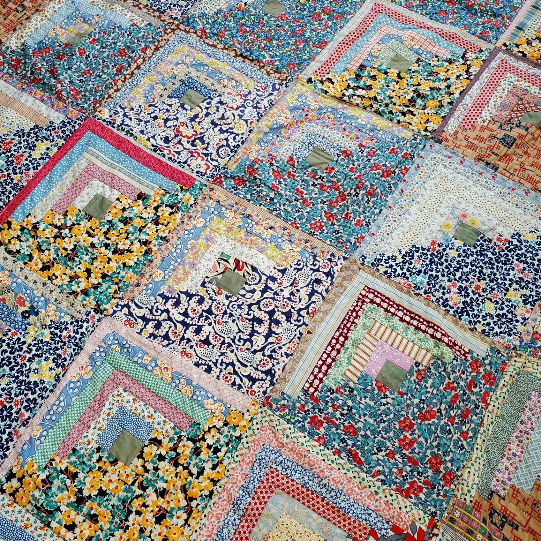 Floral Log Cabin Quilt