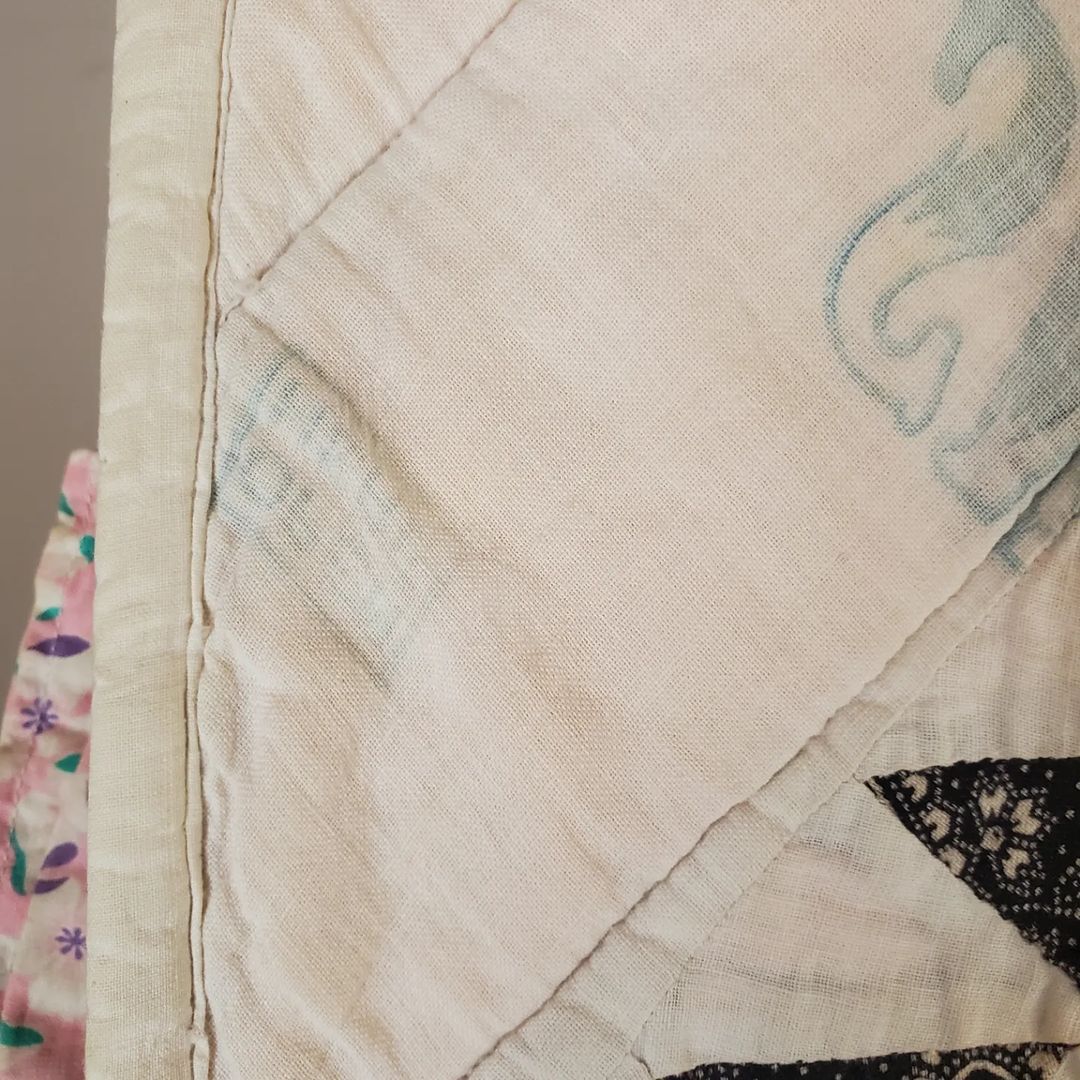 Flour Sack Cake Stand Quilt